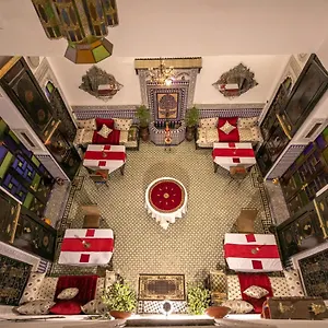 dar-el-aamouri.hotelfesmorocco.com/