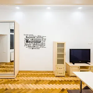 Апартаменты Bright And Cozy With Balcony, Львов